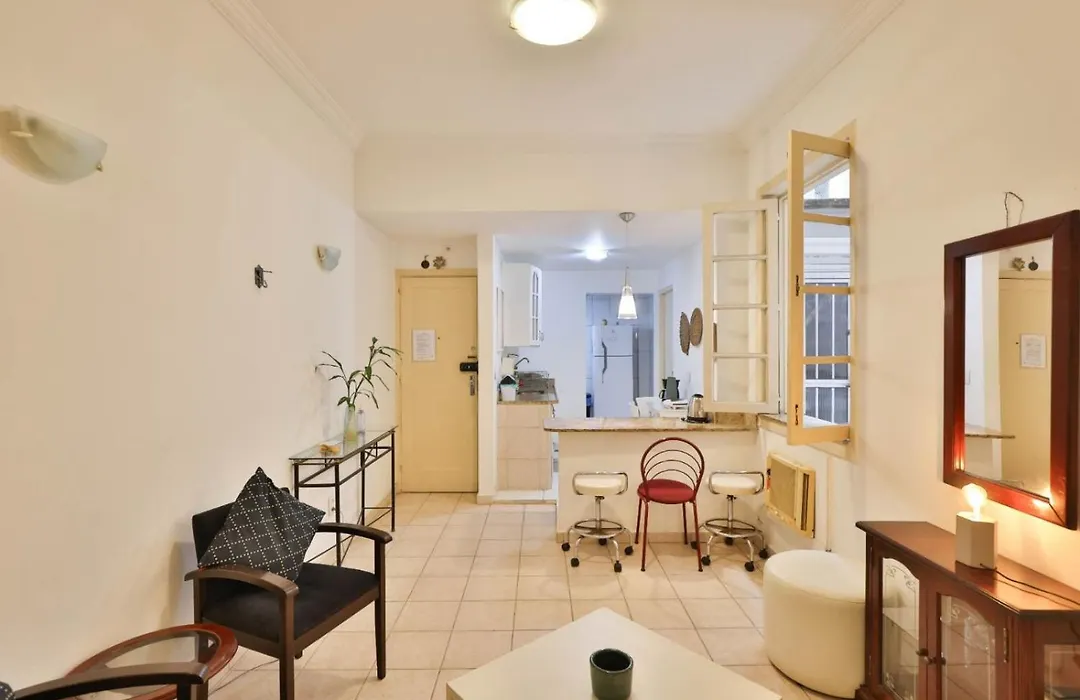 Lindo apartamento 2 Quartos a 50m da praia de Copacabana-1